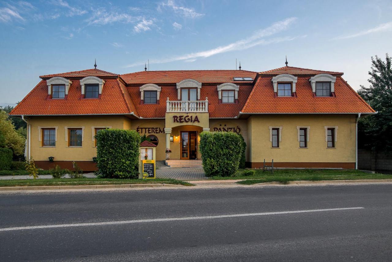 Bed and Breakfast Regia Panzio Halászi Exteriér fotografie